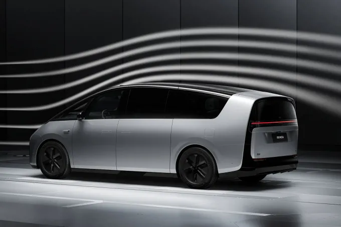 2023 Lixiang Mega MPV EV Araç Saf Elektrik 544hp 4wd 200 mil Ön Tekerlek Sürüşü 3