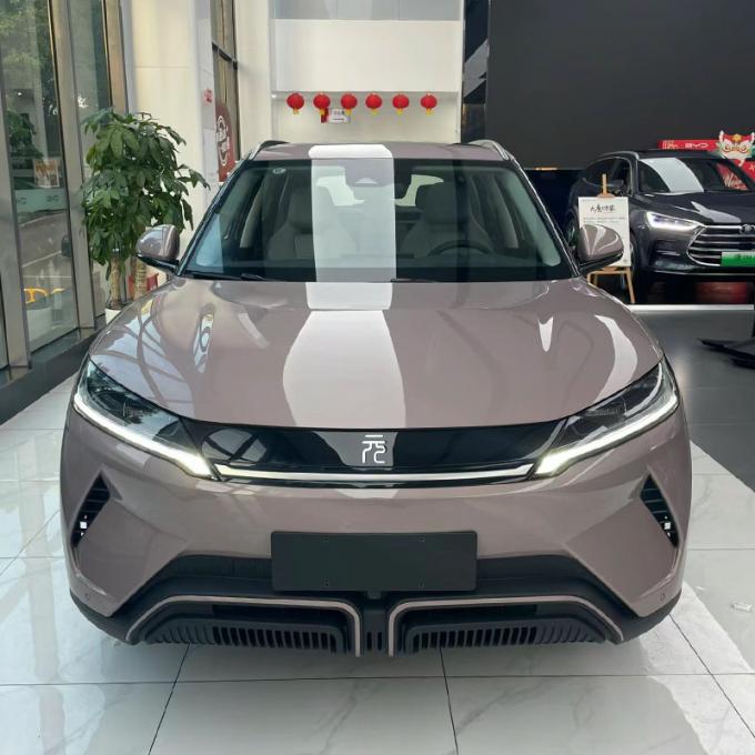 Elektrikli araba 2025 BYD Yuan yukarı Elektrikli araba 401 km menzile sahip Tam elektrikli 0
